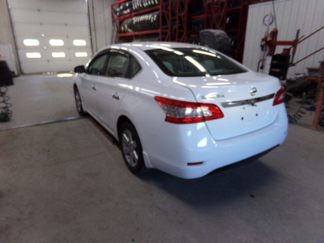 2015 Nissan Sentra Image 15