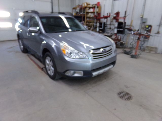2010 Subaru Outback Image 20