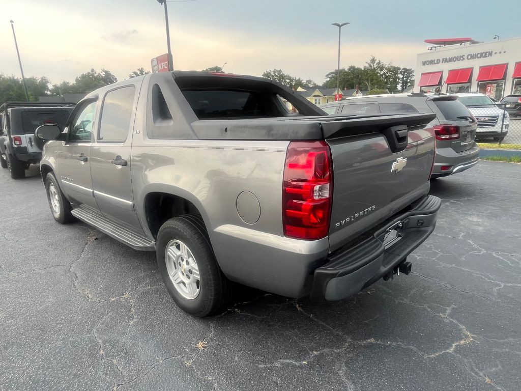 2008 Chevrolet Avalanche Image 7