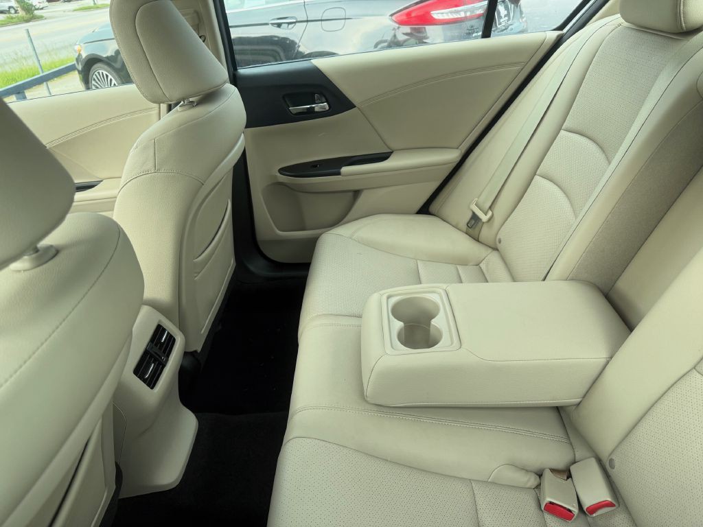 2013 Honda Accord Image 5
