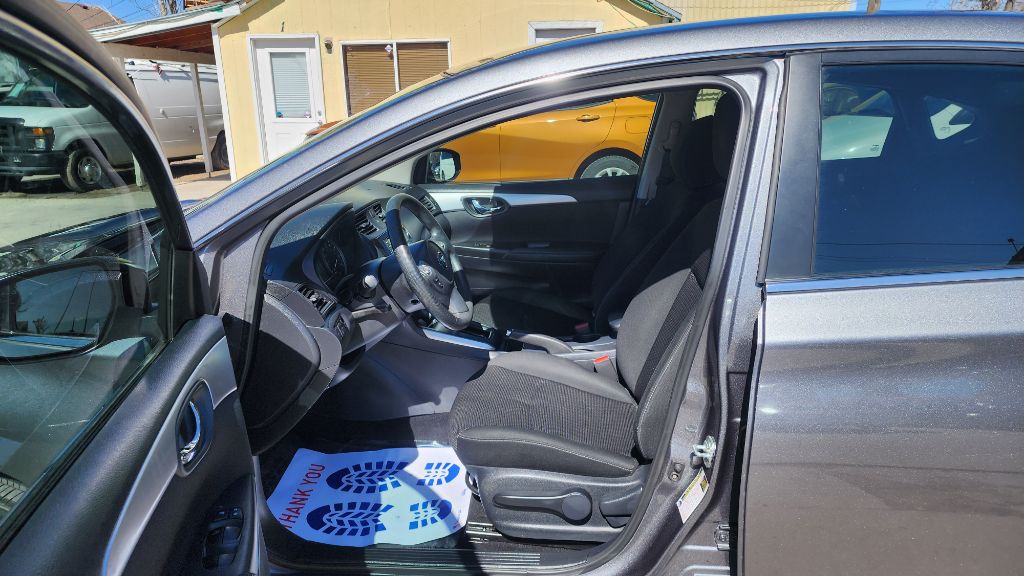 2019 Nissan Sentra Image 9
