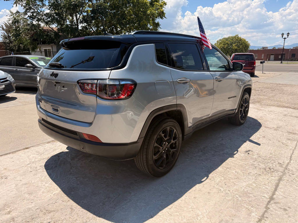 2023 Jeep Compass Image 5