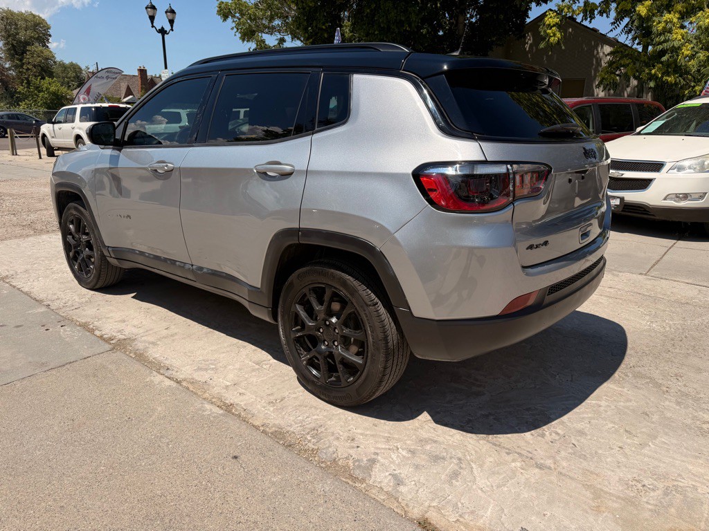 2023 Jeep Compass Image 7