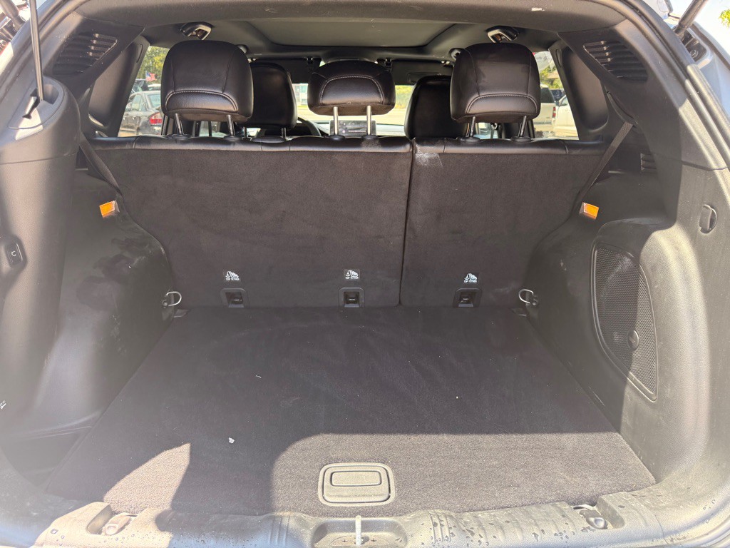 2023 Jeep Compass Image 9