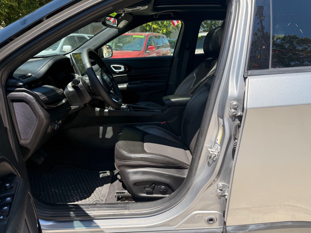 2023 Jeep Compass Image 12