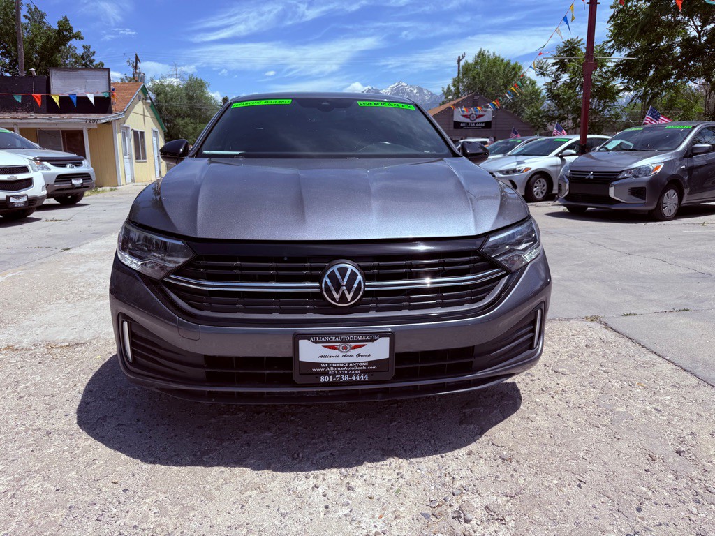 2023 Volkswagen Jetta Image 3