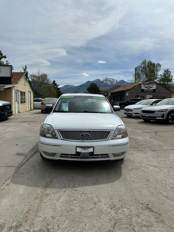 2005 Ford Five Hundred Image 1