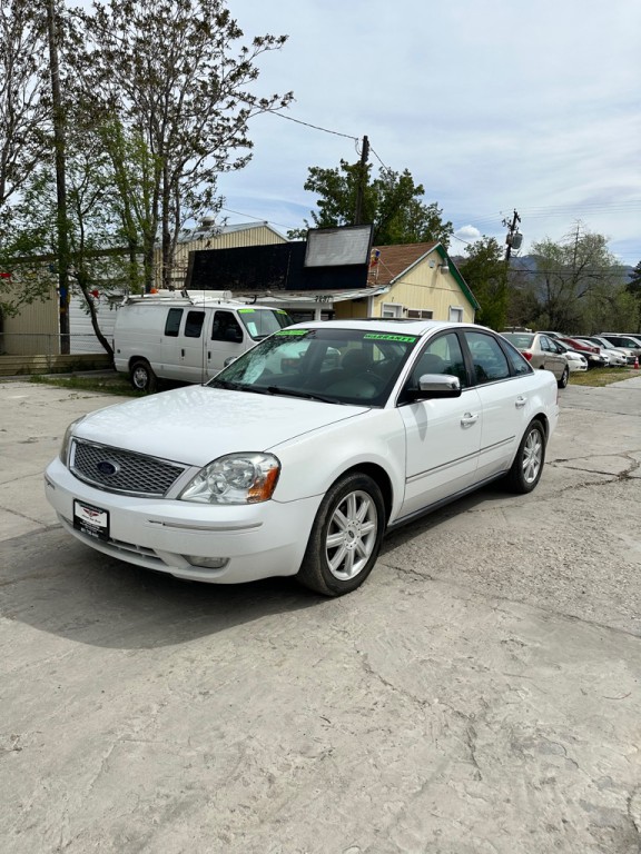 2005 Ford Five Hundred Image 2