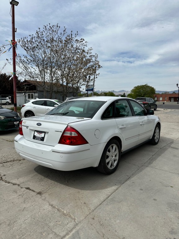 2005 Ford Five Hundred Image 6
