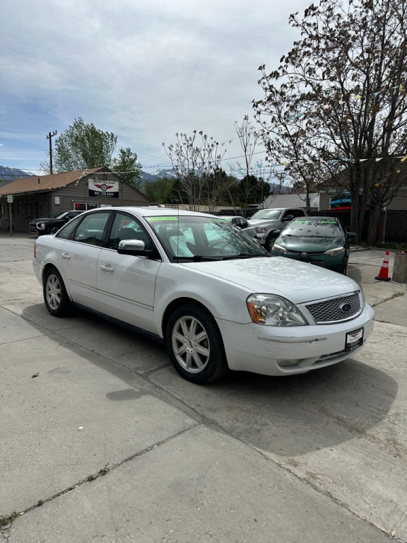 2005 Ford Five Hundred Image 8