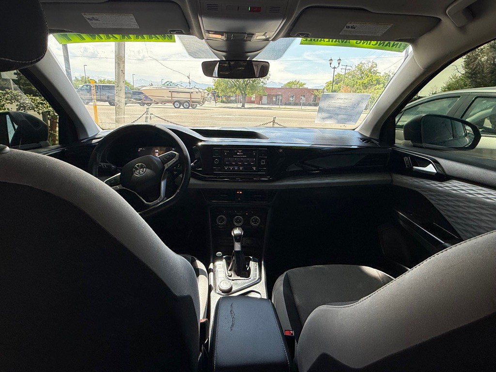2023 Volkswagen Taos Image 11