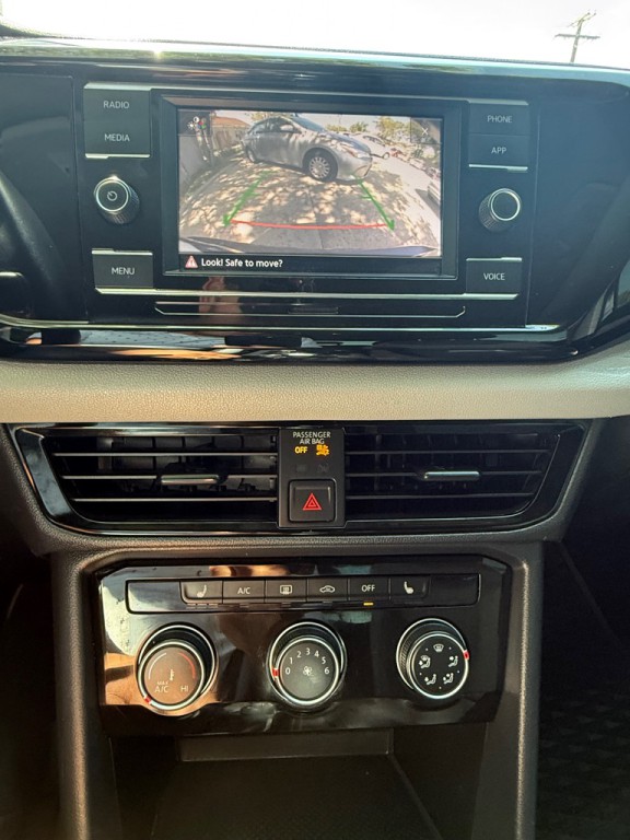 2023 Volkswagen Taos Image 16