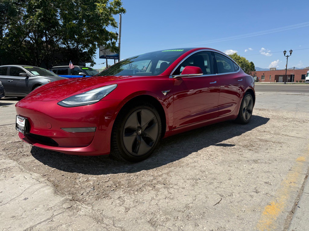 2018 Tesla Model 3 Image 1