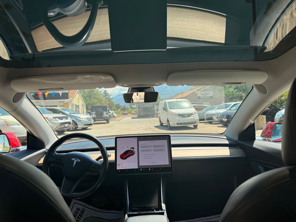 2018 Tesla Model 3 Image 11