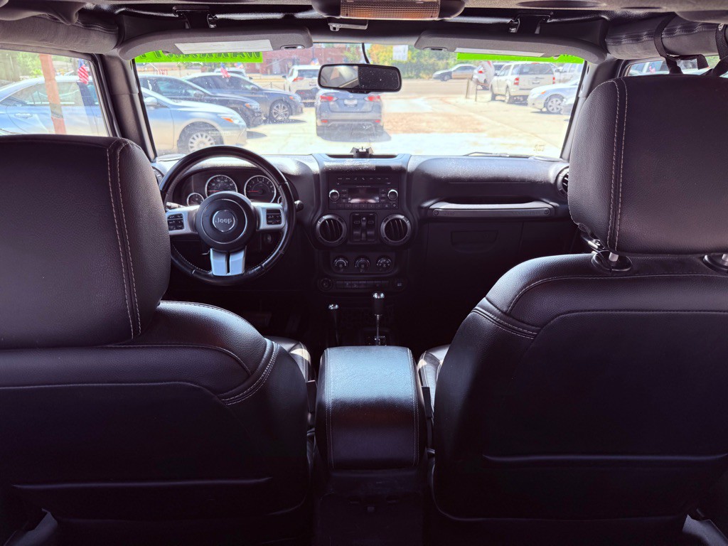 2017 Jeep Wrangler Image 10
