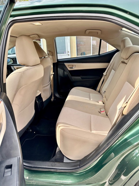 2016 Toyota Corolla Image 11