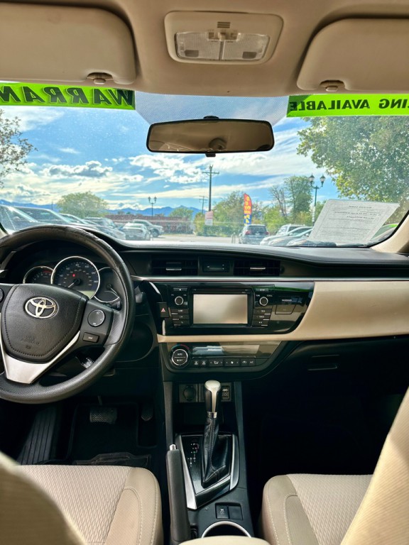 2016 Toyota Corolla Image 12