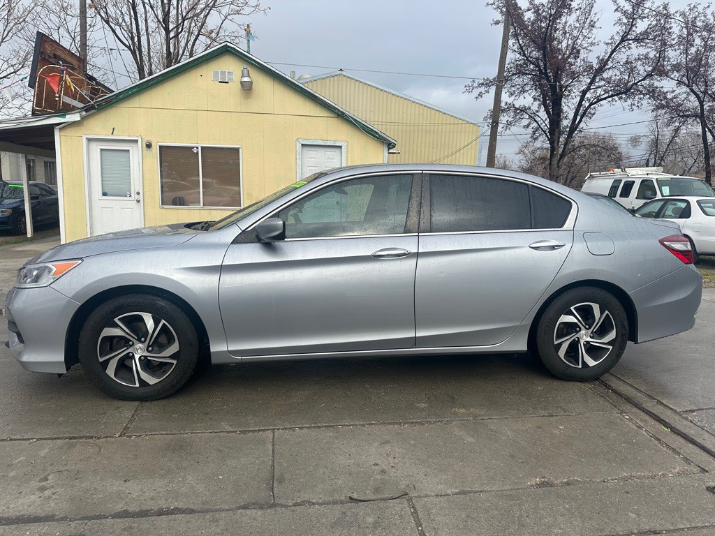 2017 Honda Accord Image 4