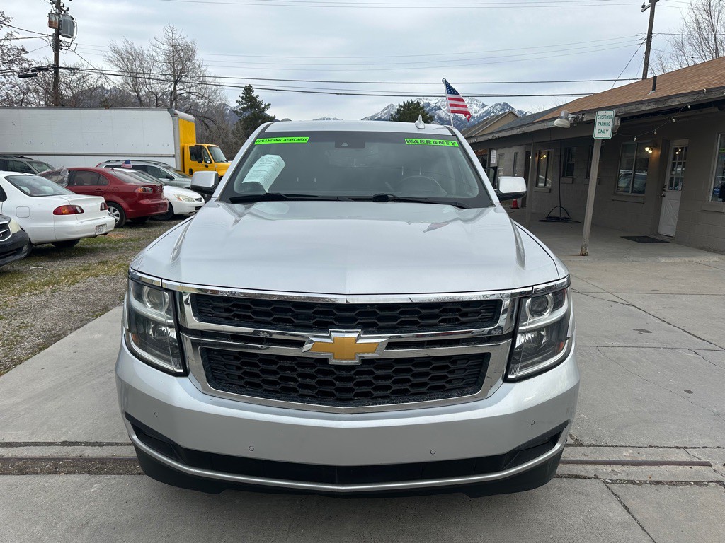2020 Chevrolet Suburban Image 2