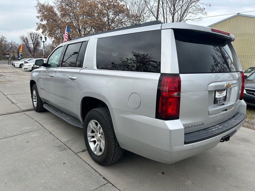 2020 Chevrolet Suburban Image 5
