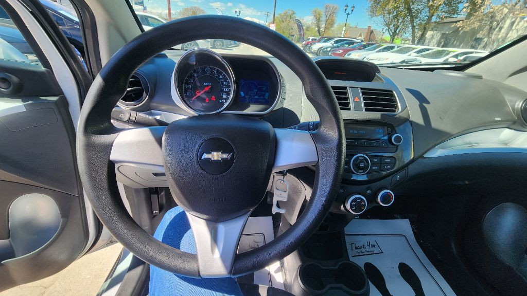 2014 Chevrolet Spark Image 11