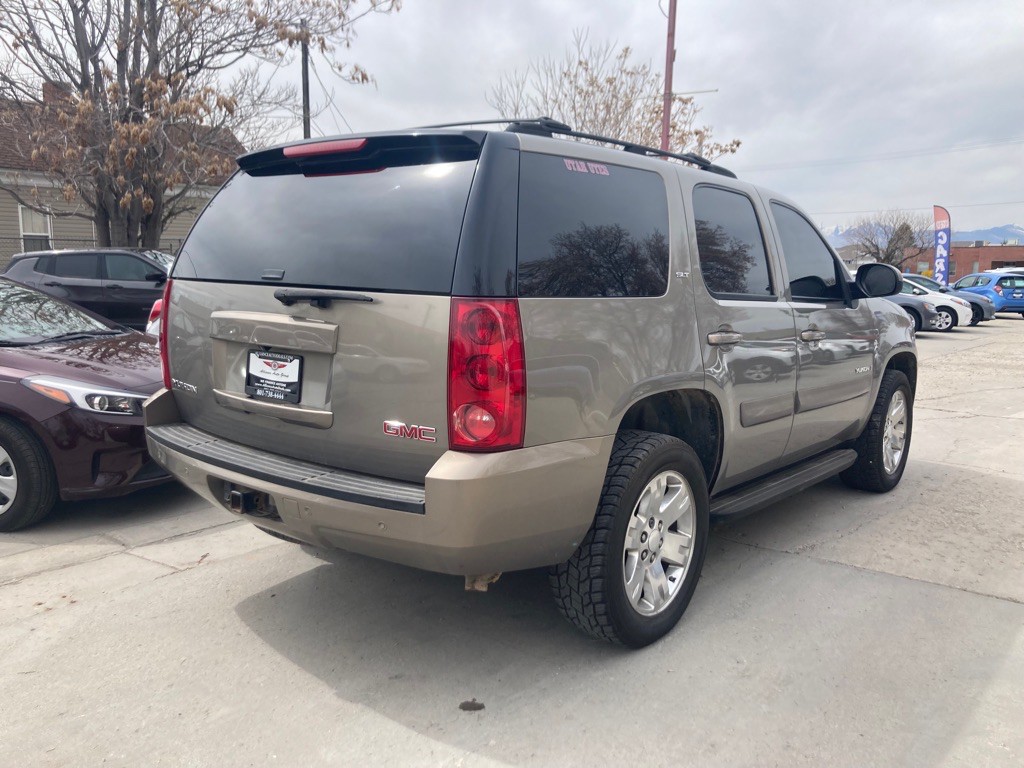 2007 GMC Yukon Image 3