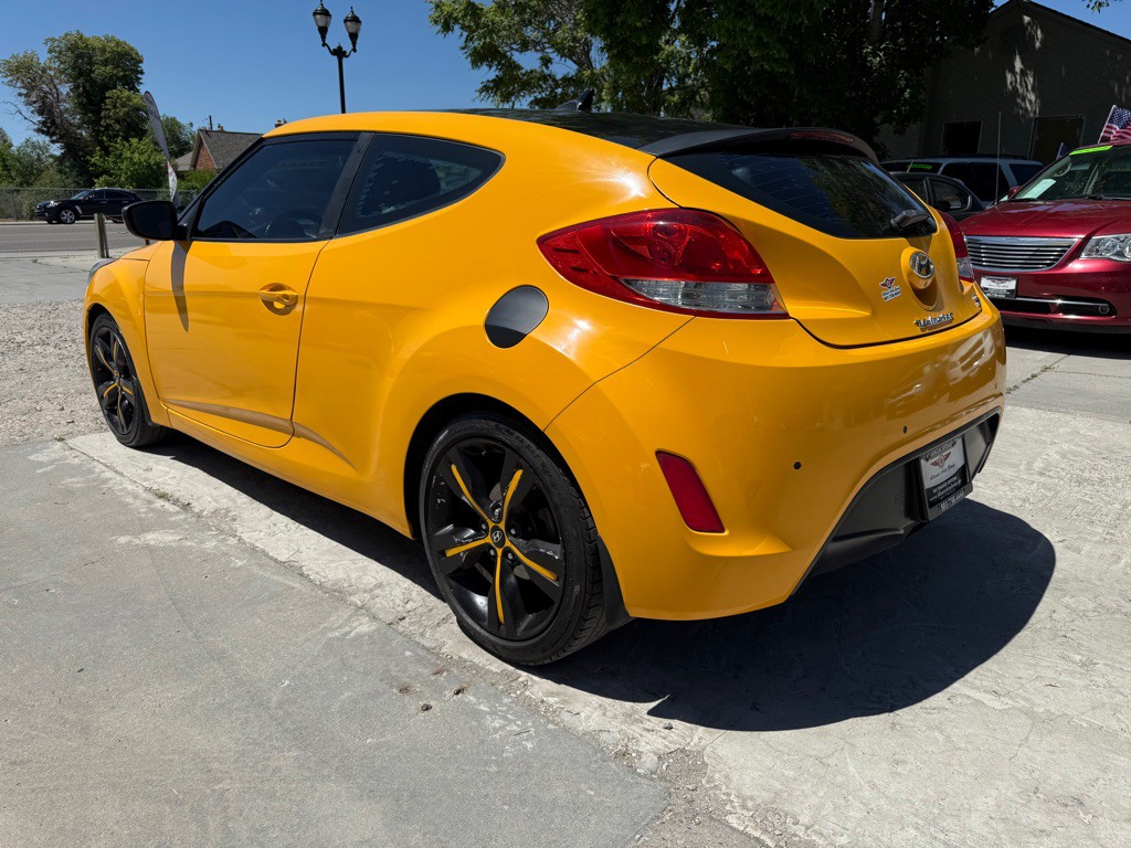 2013 Hyundai Veloster Image 7