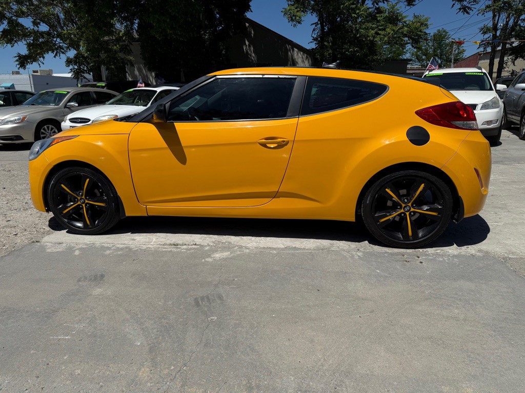 2013 Hyundai Veloster Image 8