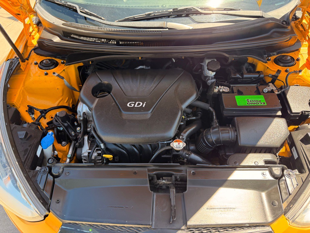 2013 Hyundai Veloster Image 17