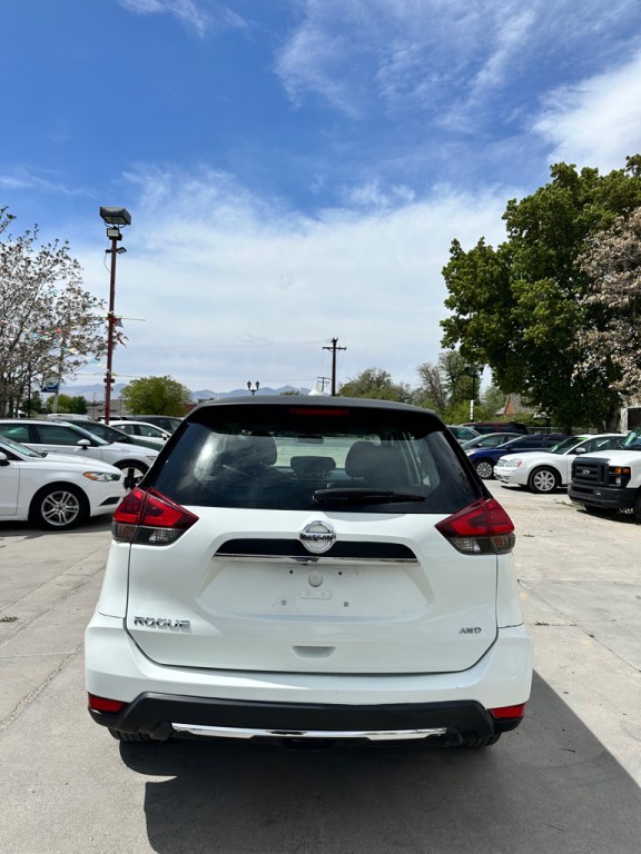 2018 Nissan Rogue Image 5