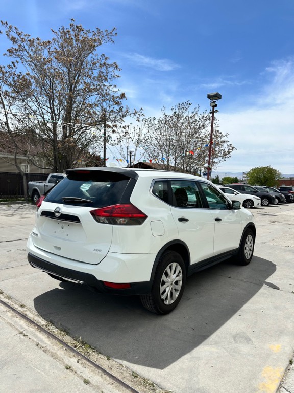 2018 Nissan Rogue Image 6