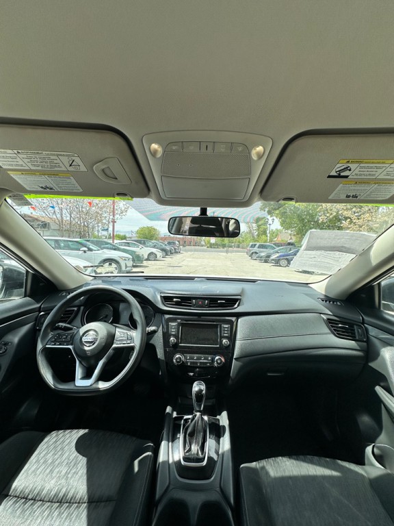 2018 Nissan Rogue Image 10