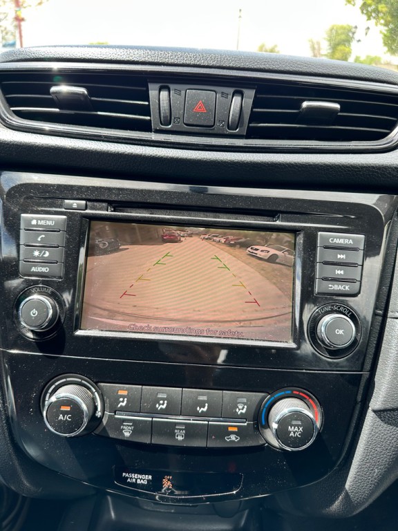 2018 Nissan Rogue Image 12