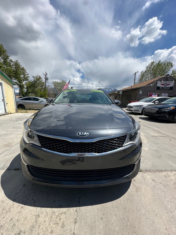 2017 Kia Optima Image 1