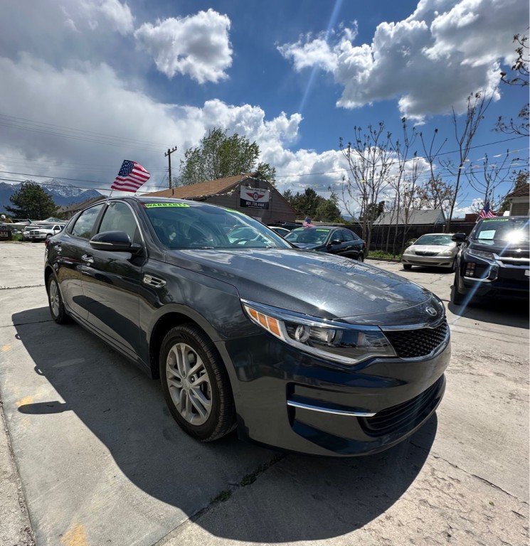 2017 Kia Optima Image 8