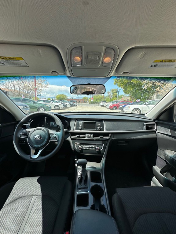 2017 Kia Optima Image 11