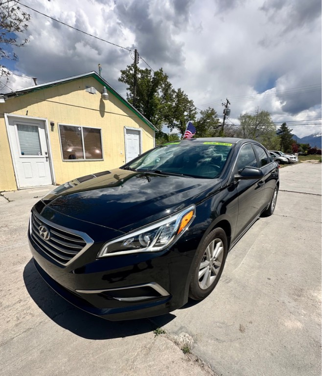 2016 Hyundai Sonata Image 2