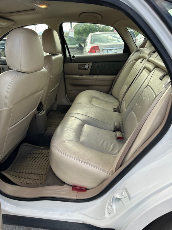 2001 Ford Taurus Image 10