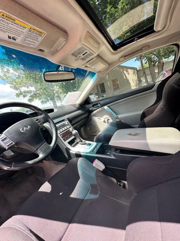 2006 INFINITI G35 Image 9