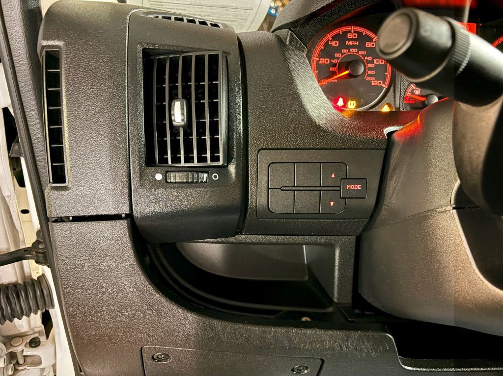 2021 RAM Promaster Image 18