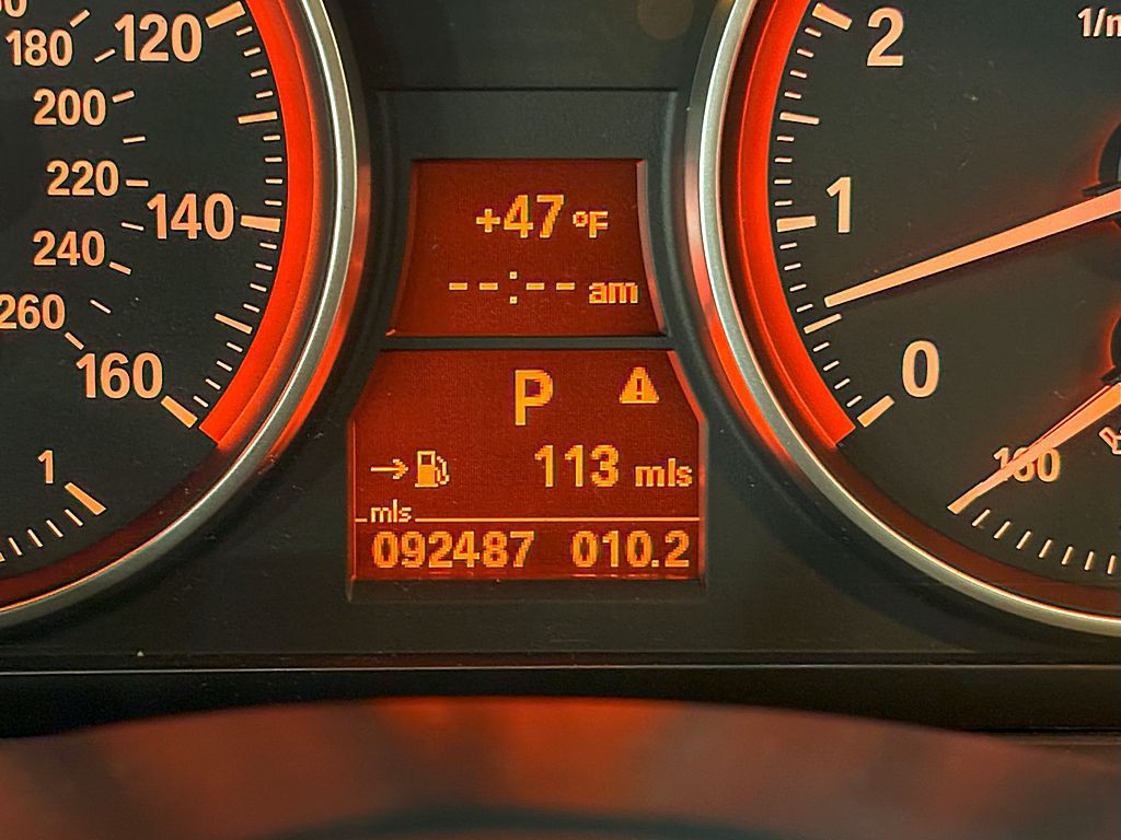 2013 BMW 3 Series Image 11