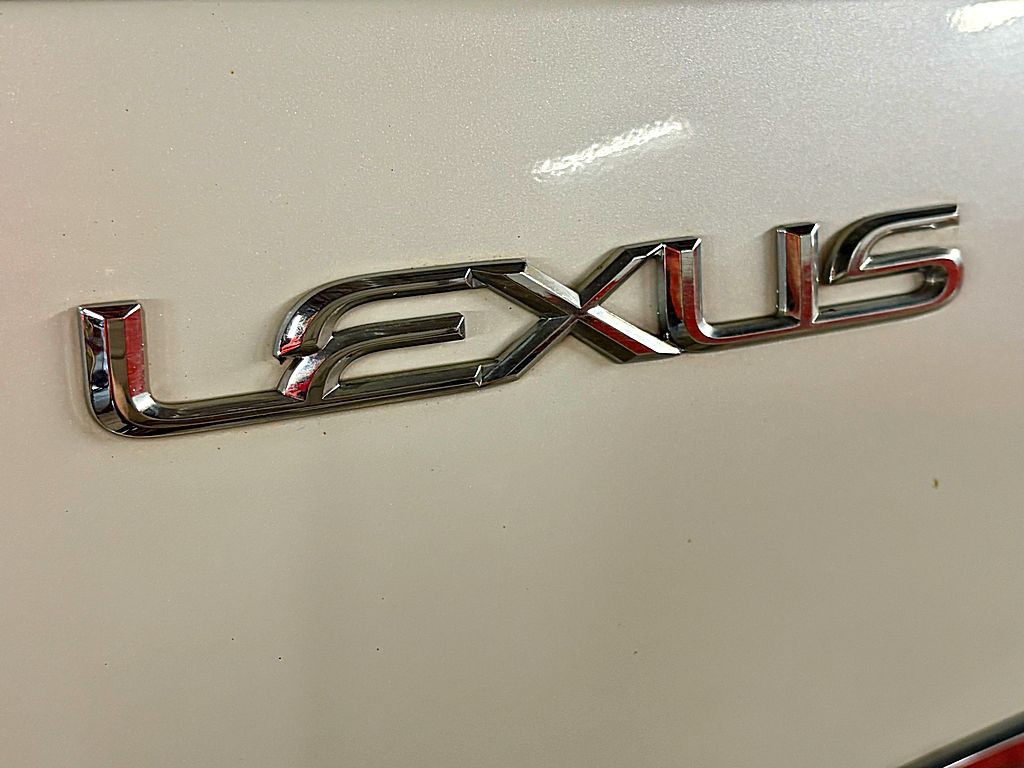 2006 Lexus GX Image 30