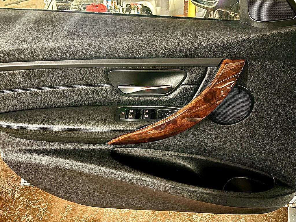 2014 BMW 3 Series Image 19