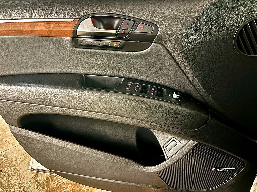 2010 Audi Q7 Image 20
