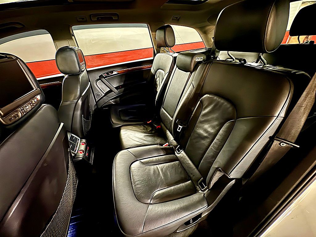 2010 Audi Q7 Image 25