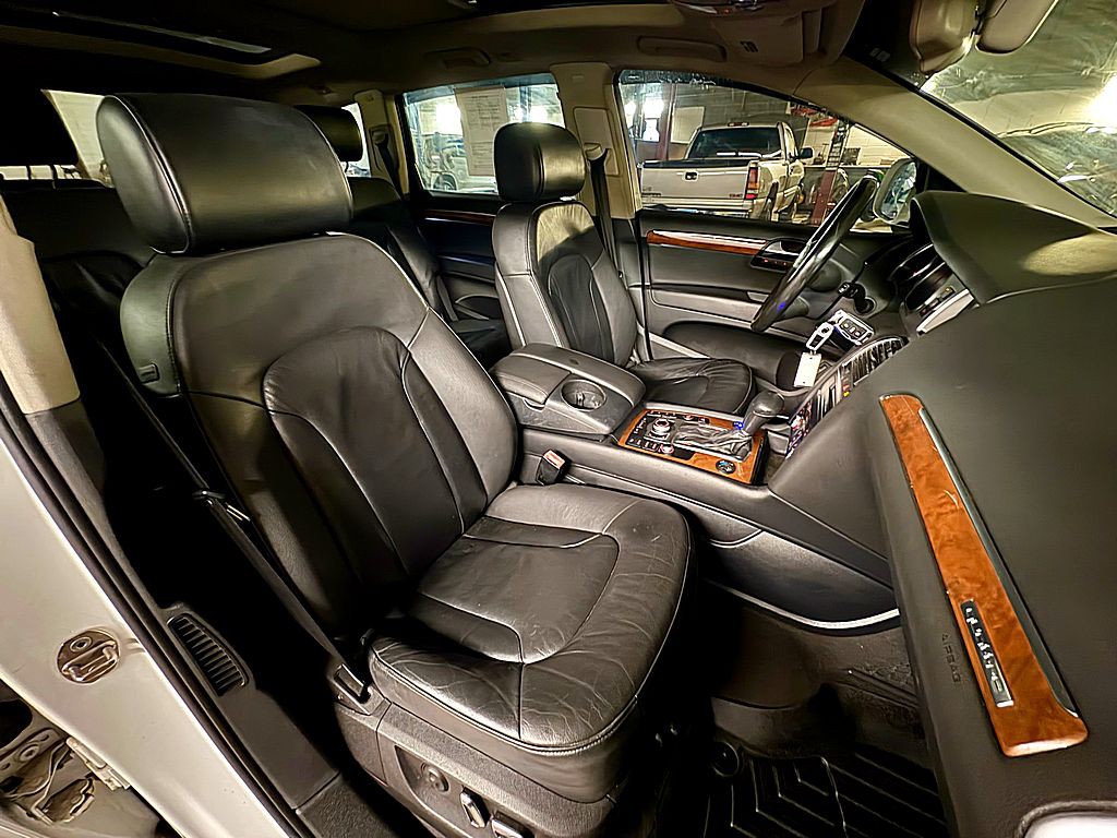 2010 Audi Q7 Image 31