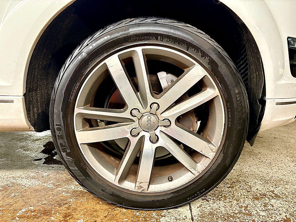 2010 Audi Q7 Image 34