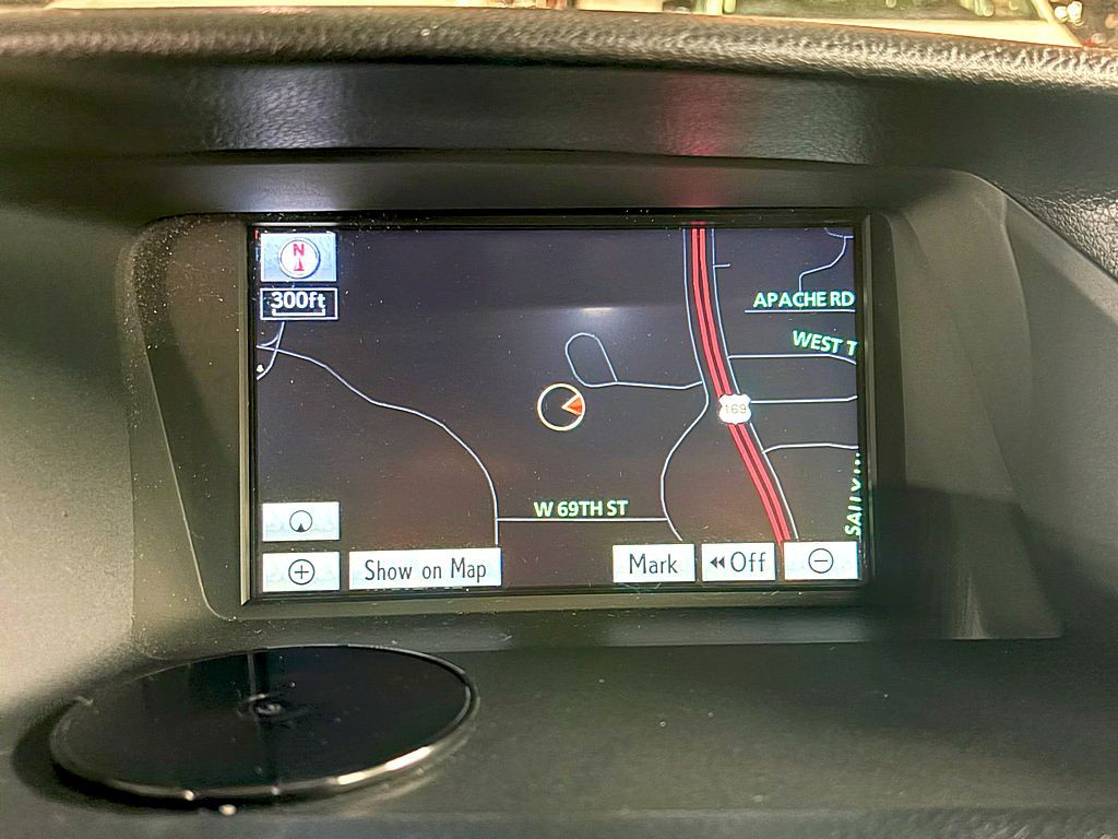 2010 Lexus RX Image 15