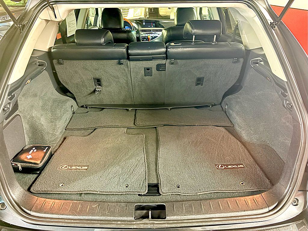 2010 Lexus RX Image 21
