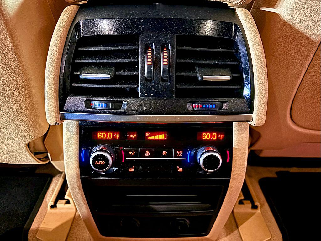 2014 BMW X5 Image 24
